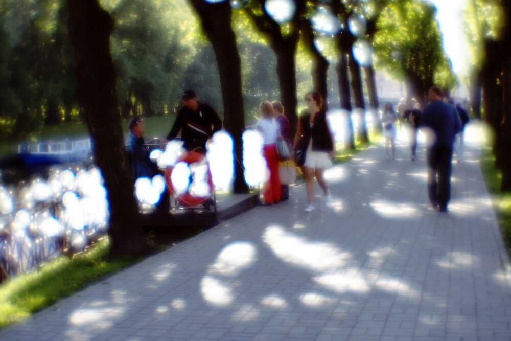 With a monocle in a summer town / С моноклем в летнем городе (5)