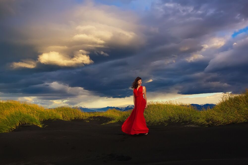 Lady in red. Исландская сага (4)