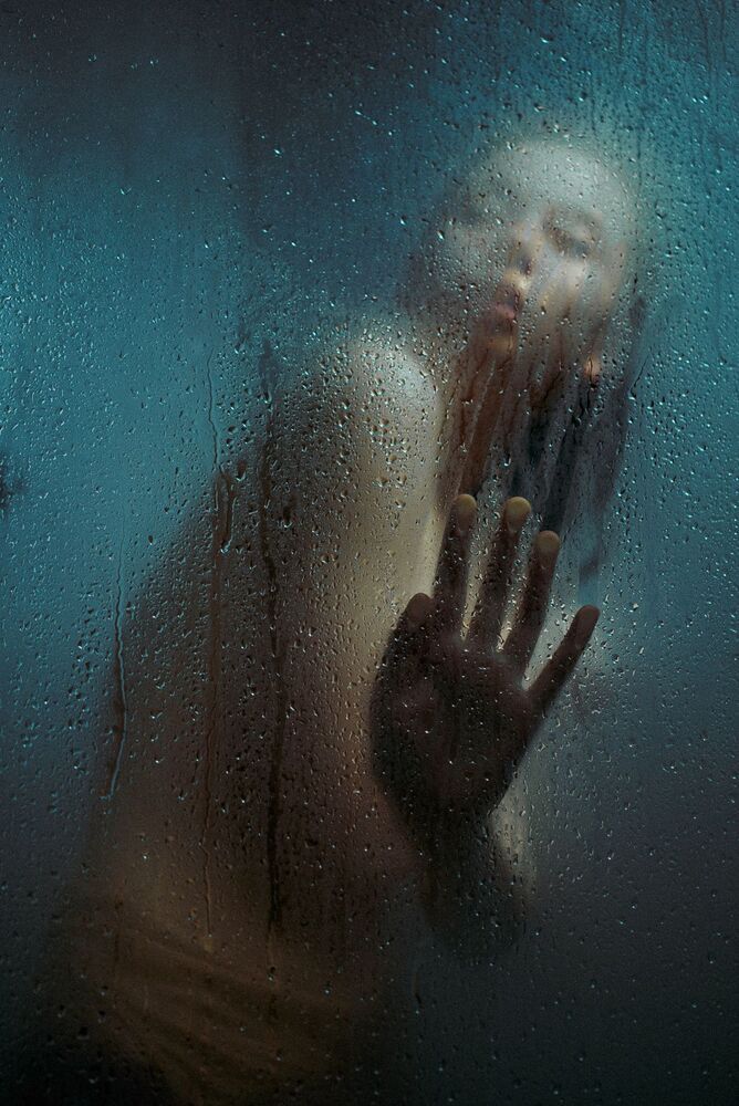 Cold water. Self Portraits. (6)