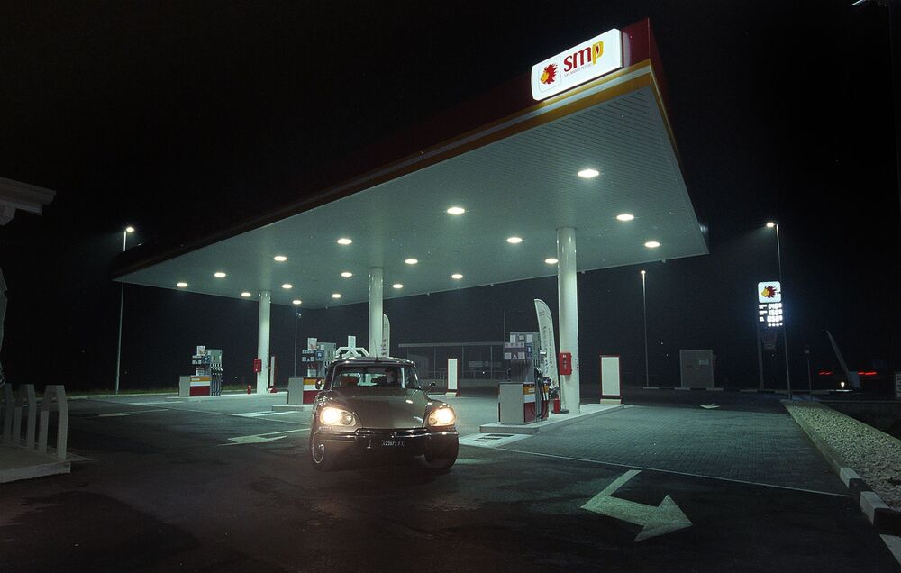 At the gas station (8)