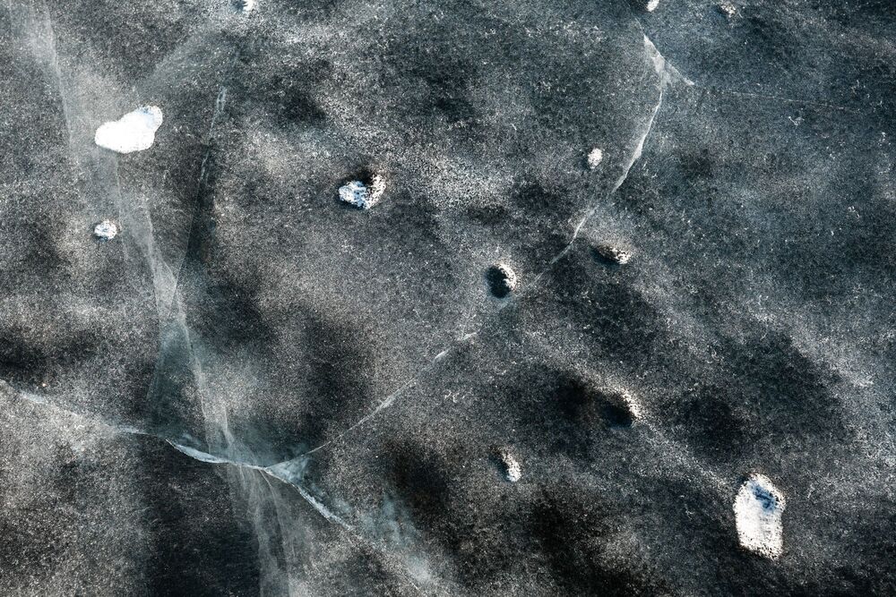 One lake, different ice. (7)
