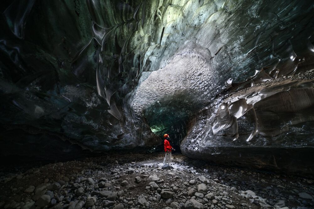 Beauty and Vicissitudes - Ice cave (7)