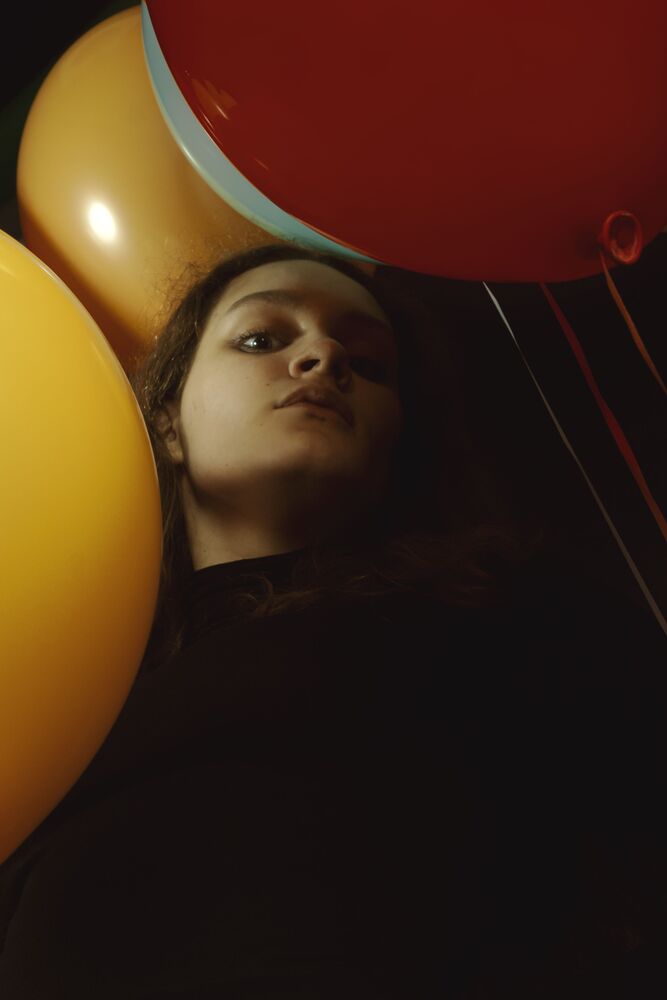 girl with balls. (3)