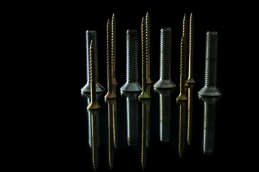 screws (4)