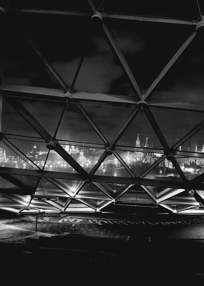 Under the dome (3)