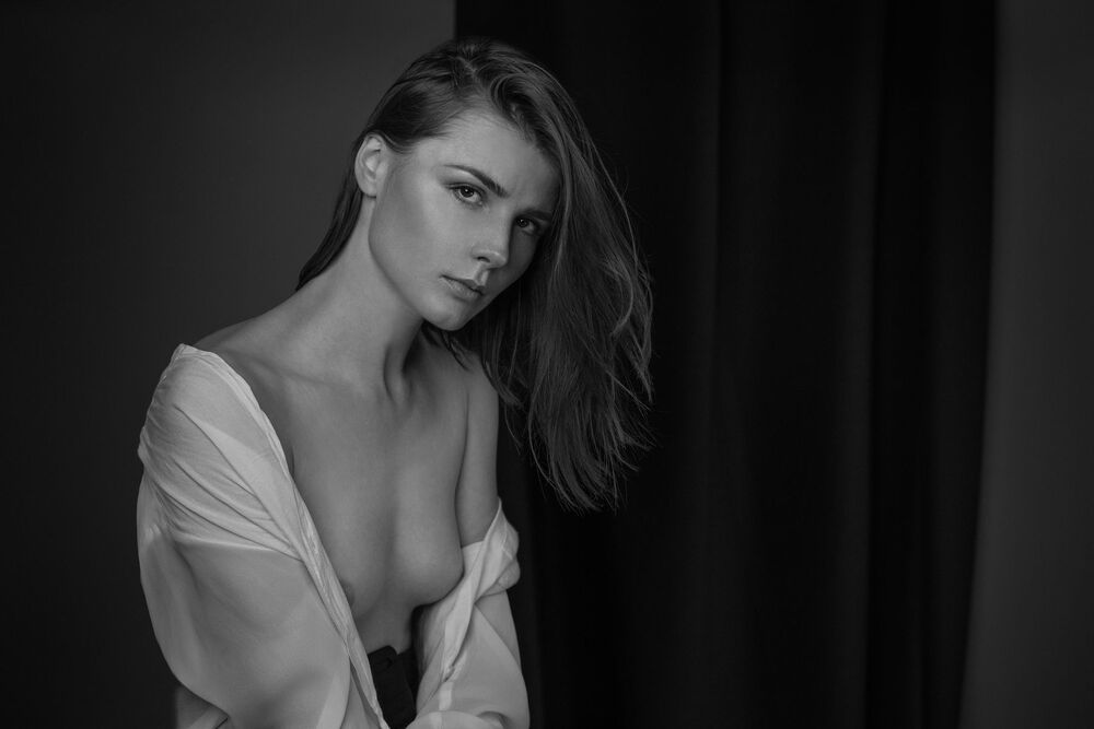 Pensive girl (2)