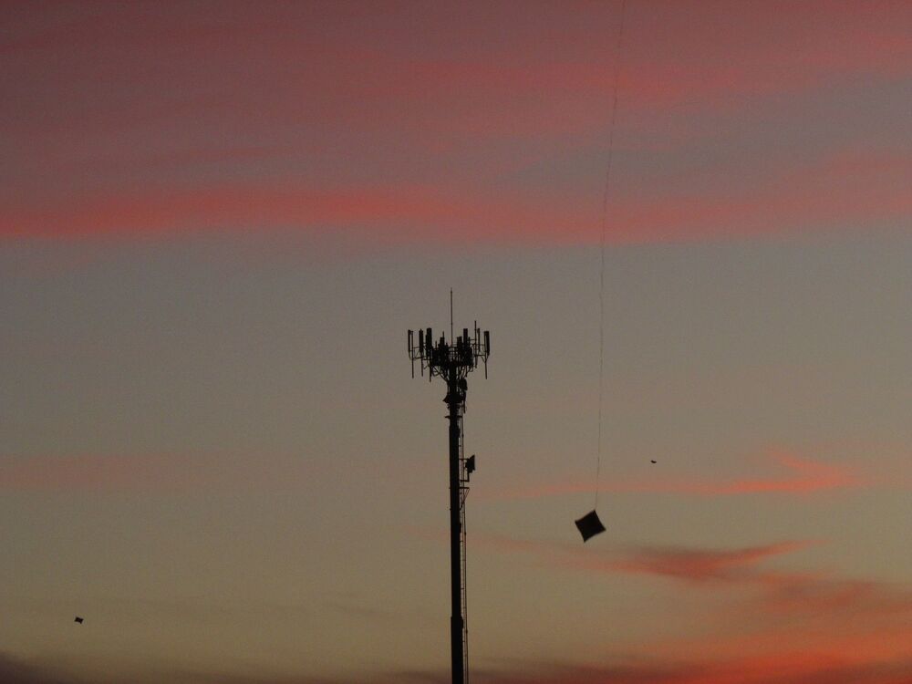 The same tower, the same sky (3)