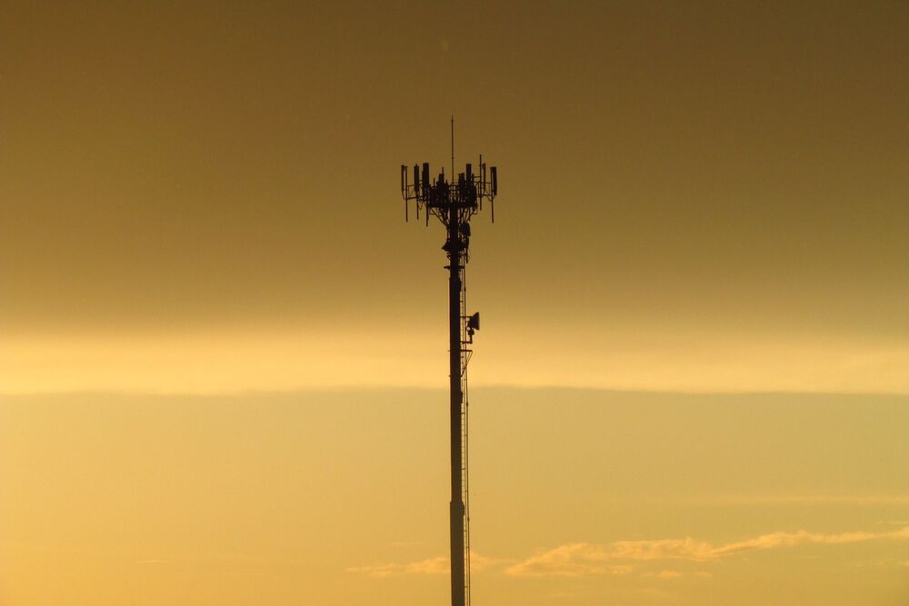 The same tower, the same sky (5)