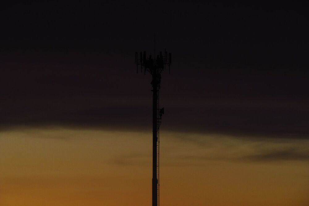 The same tower, the same sky (6)