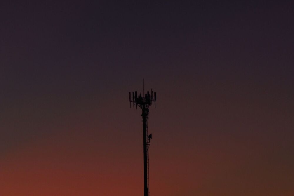 The same tower, the same sky (7)