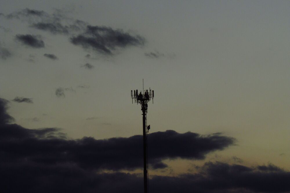 The same tower, the same sky (8)