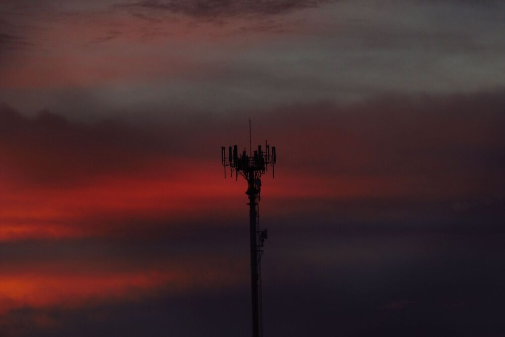 The same tower, the same sky (9)