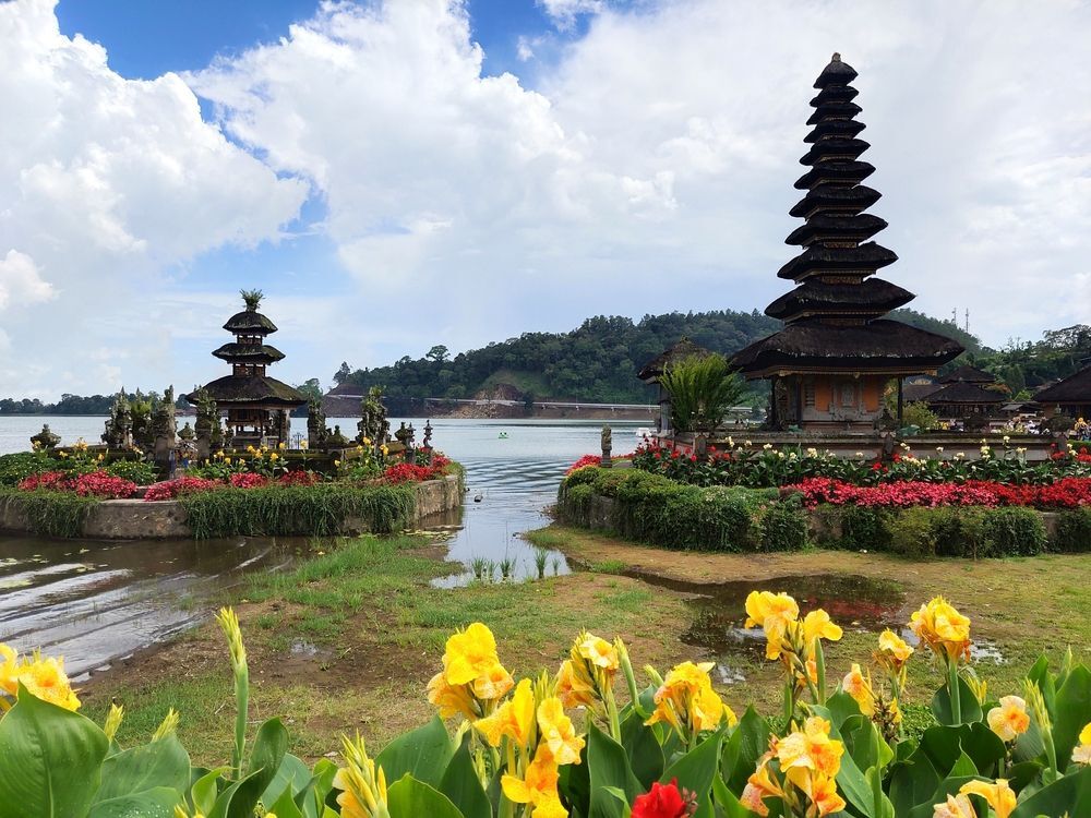 Golden Brunei and Azure Bali (10)
