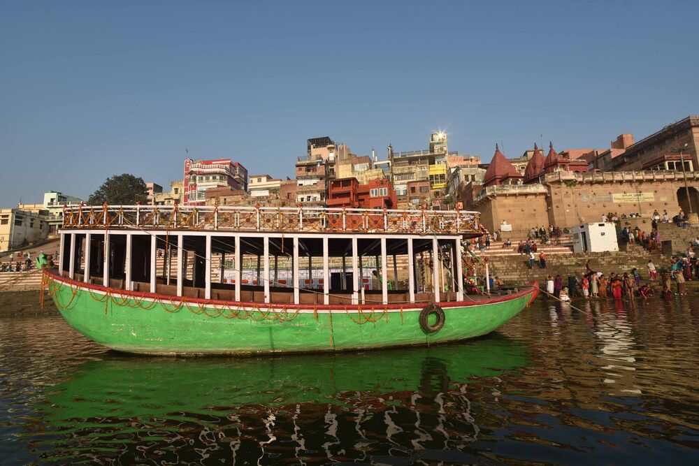 Life at the 'GHAT' of the Varanasi. (7)
