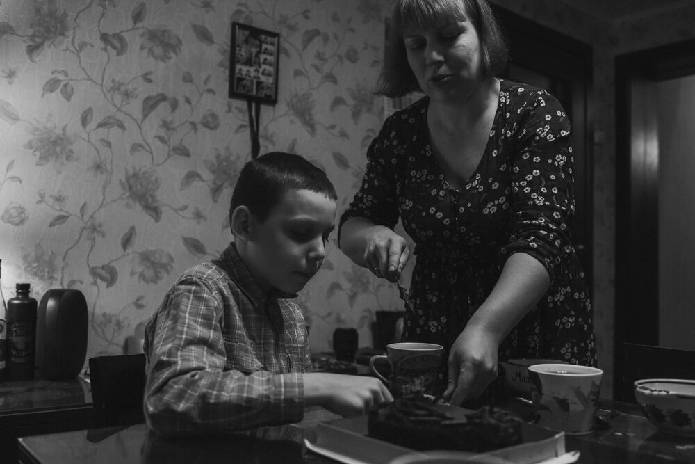 Зимний вечер брата и сёстры (11)