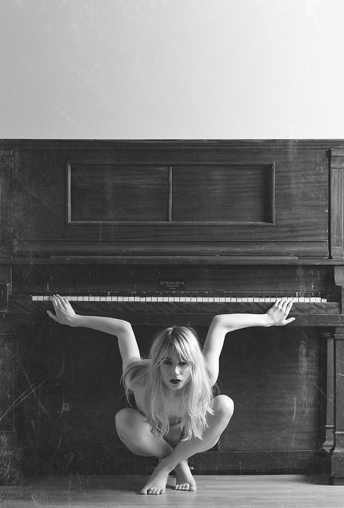 woman and music (5)