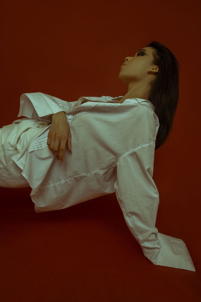 Red & White (4)