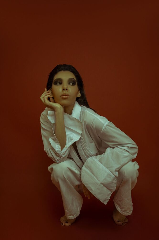 Red & White (6)