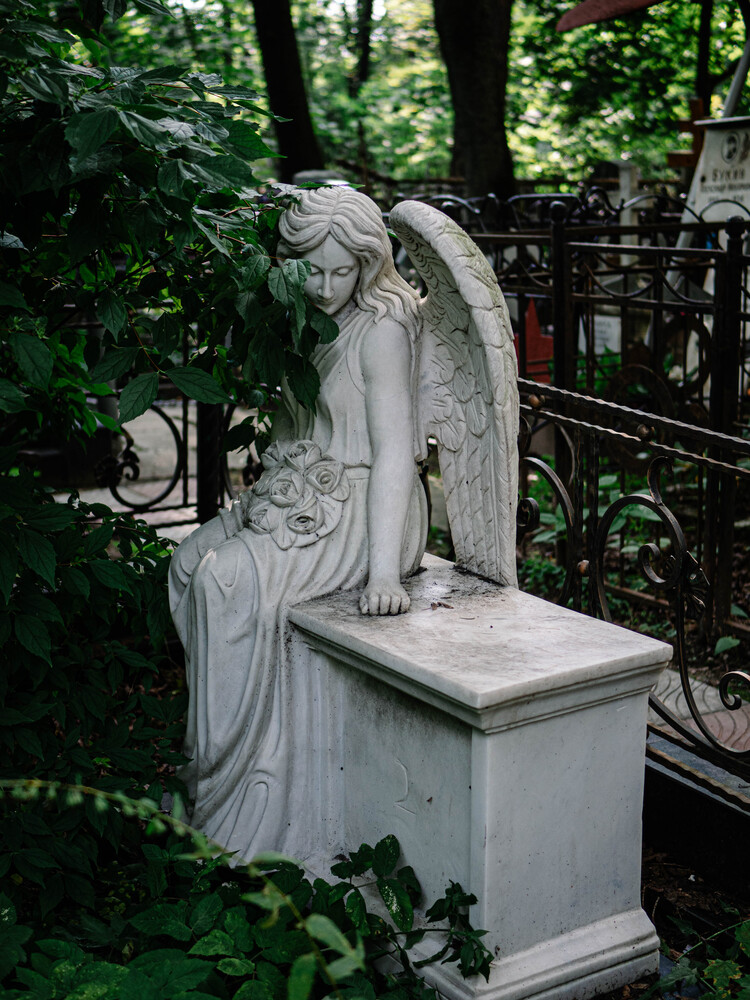 Old graveyard (5)
