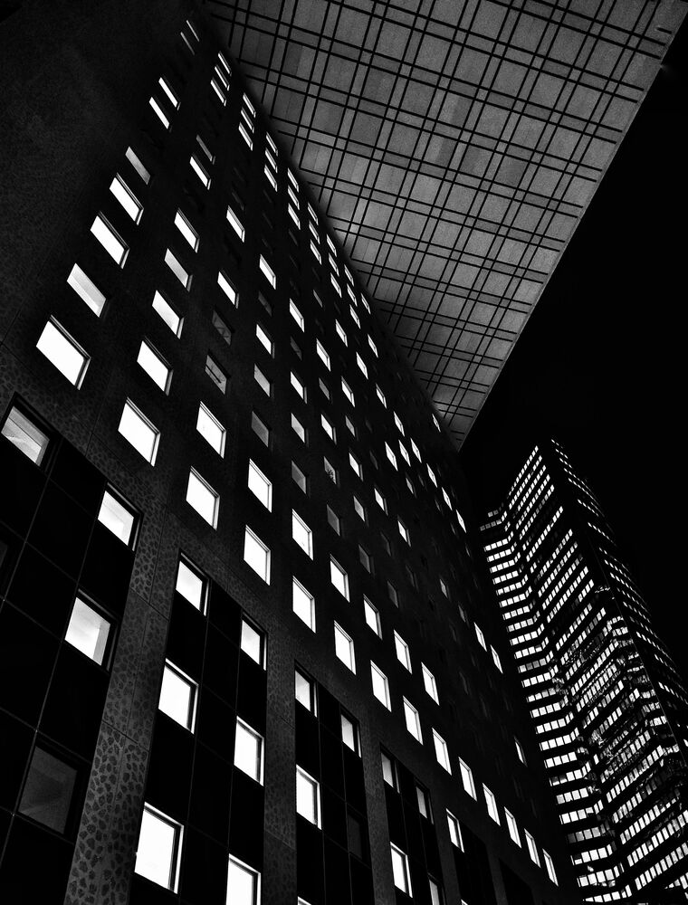 La Defense at night (3)