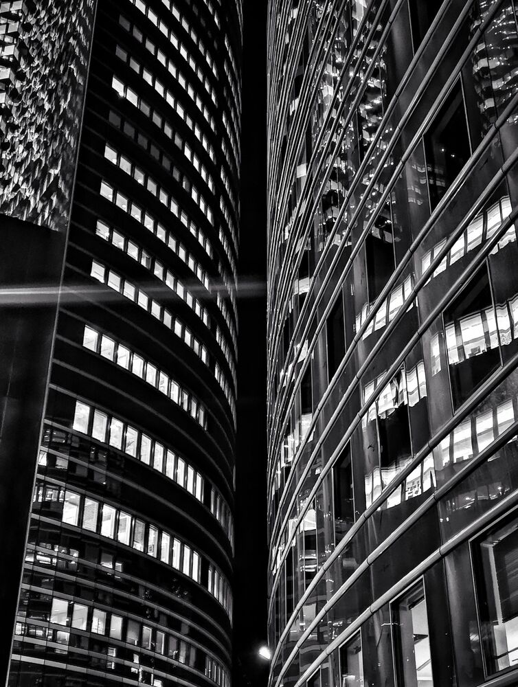 La Defense at night (8)