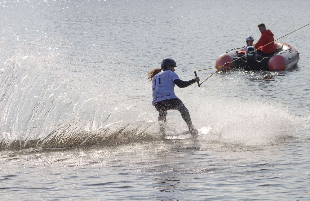 Wakeskating (6)