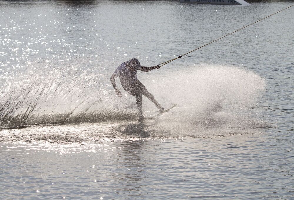 Wakeskating (5)