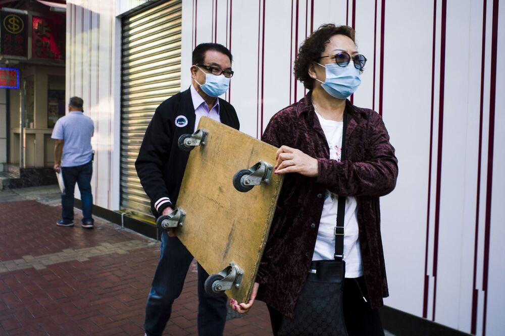 In the era of masks (5)