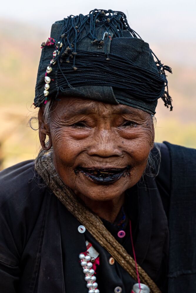 Women of Burmese national minority tribes (5)