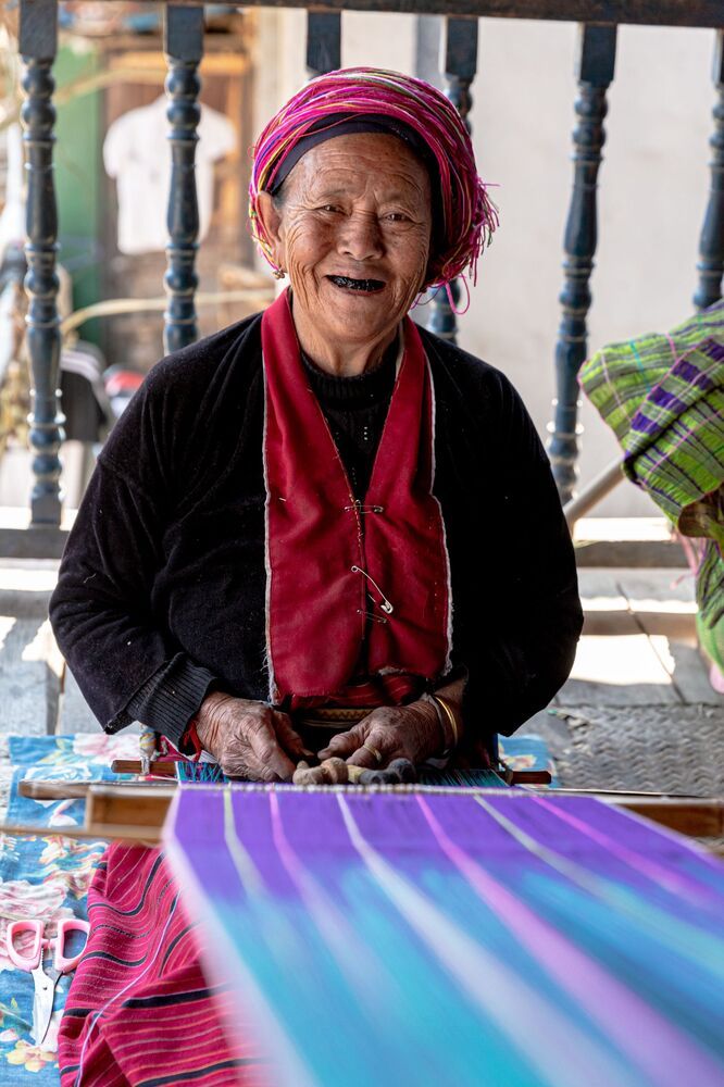 Women of Burmese national minority tribes (3)