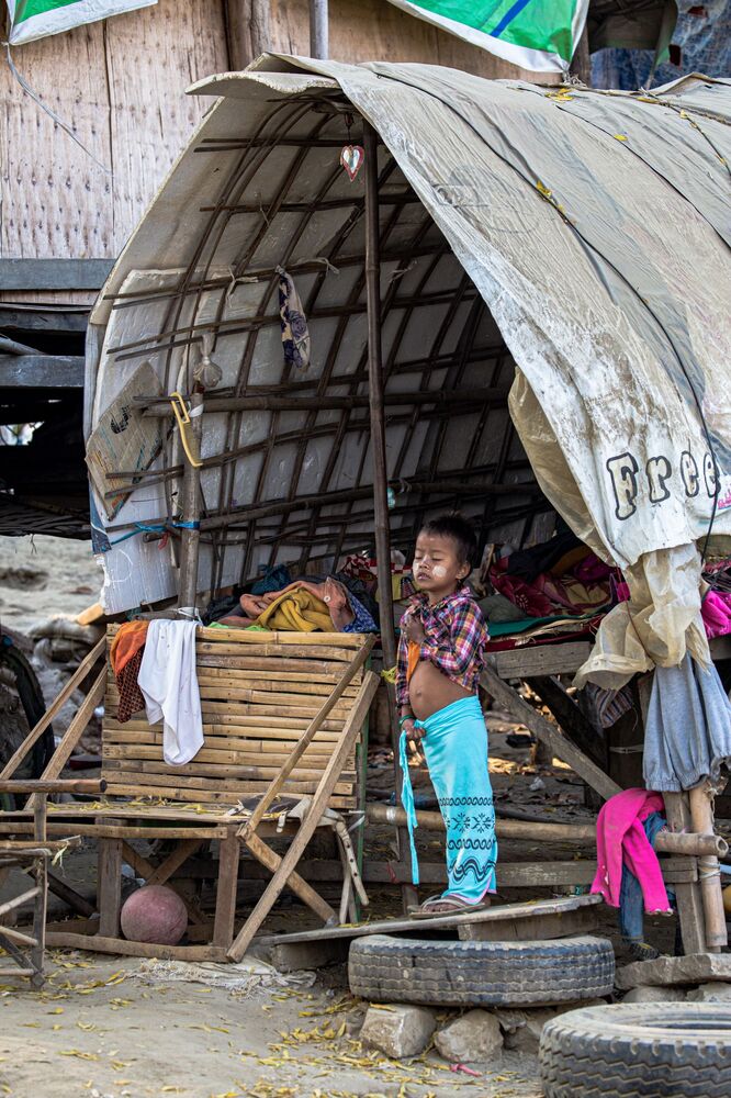 Happy Burmese childhood (4)