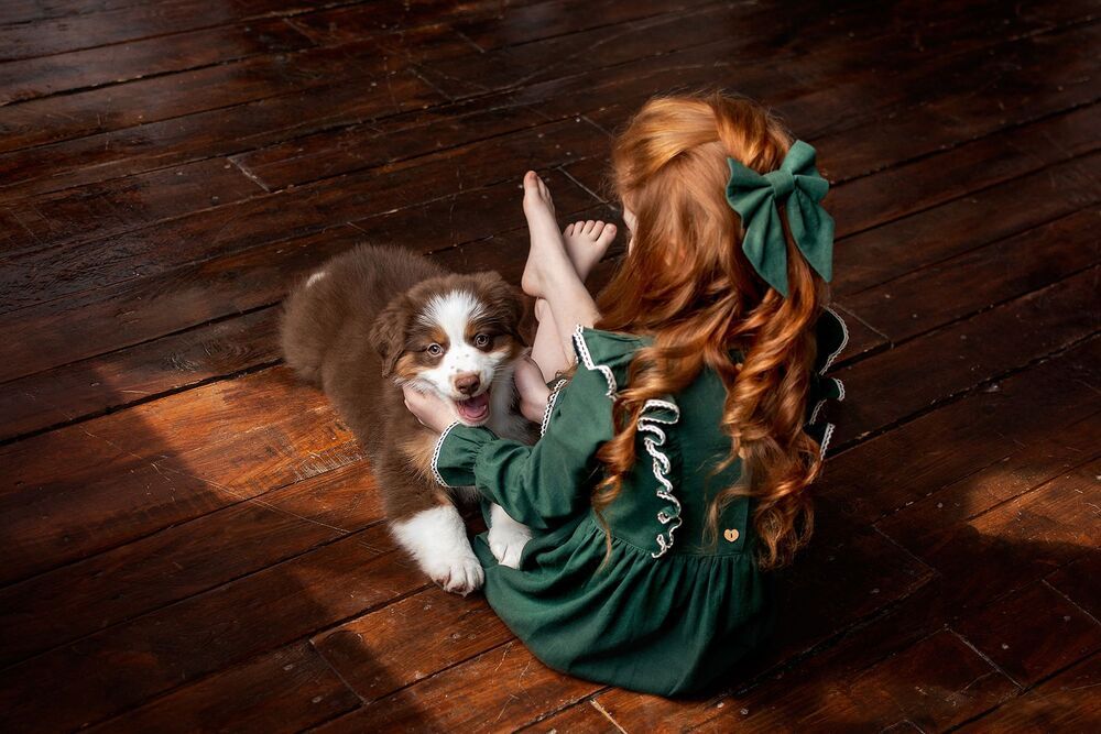 Girl and here puppy Coffee (2)