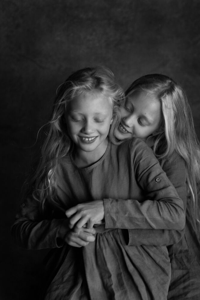 Twins (10)