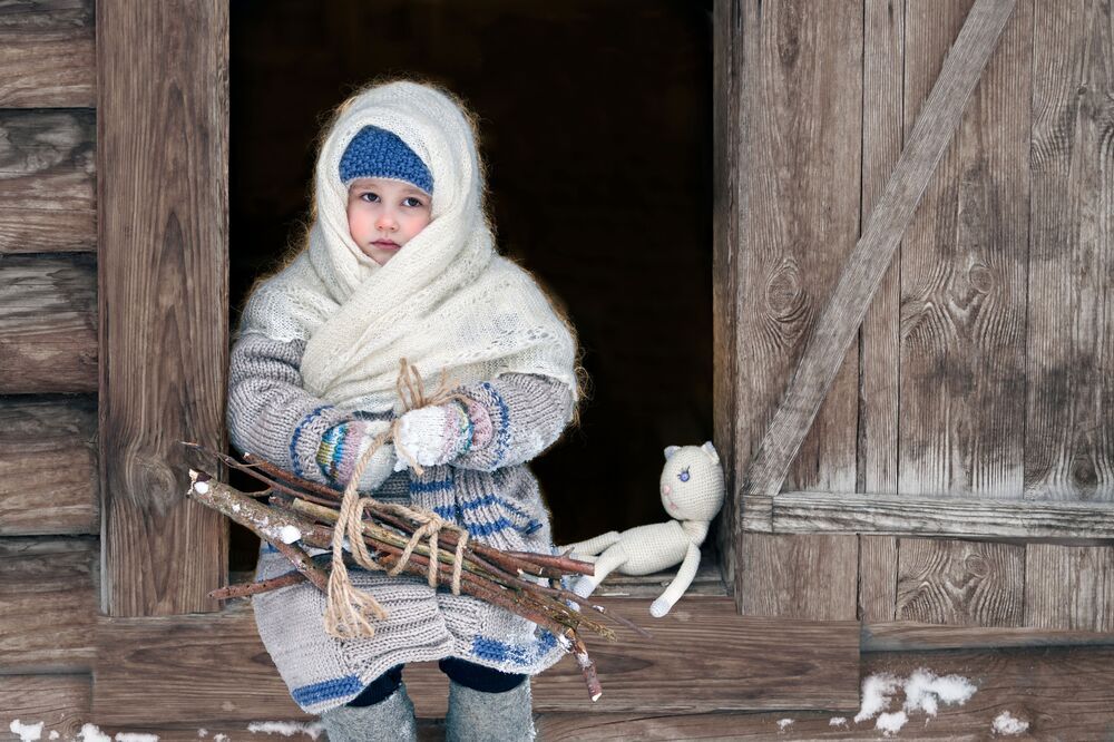 A girl in the winter forest. Based on Russian fairy tales. (4)