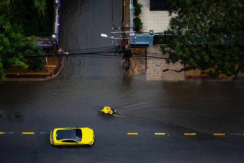 Floods in Saigon (6)
