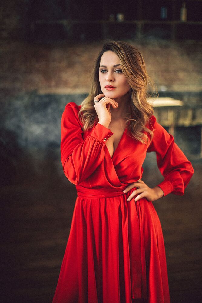 Lady in Red (6)