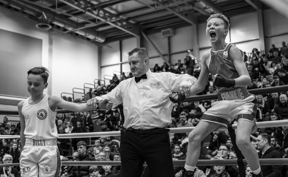 Boxing kids (2)