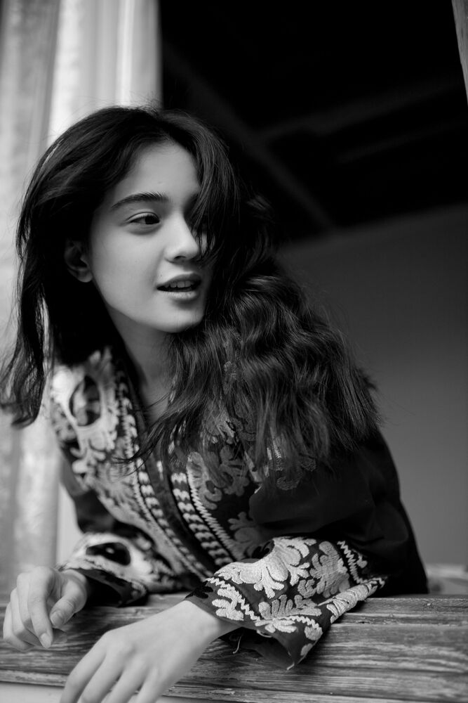 Latifa (2)