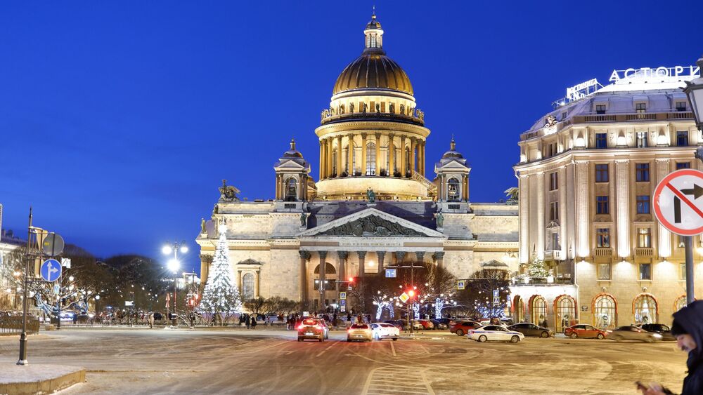 В Санкт-Петербурге. (4)