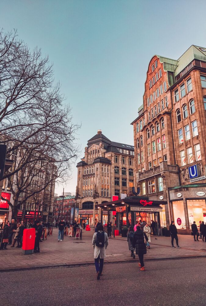 Daily life in Hamburg (2)