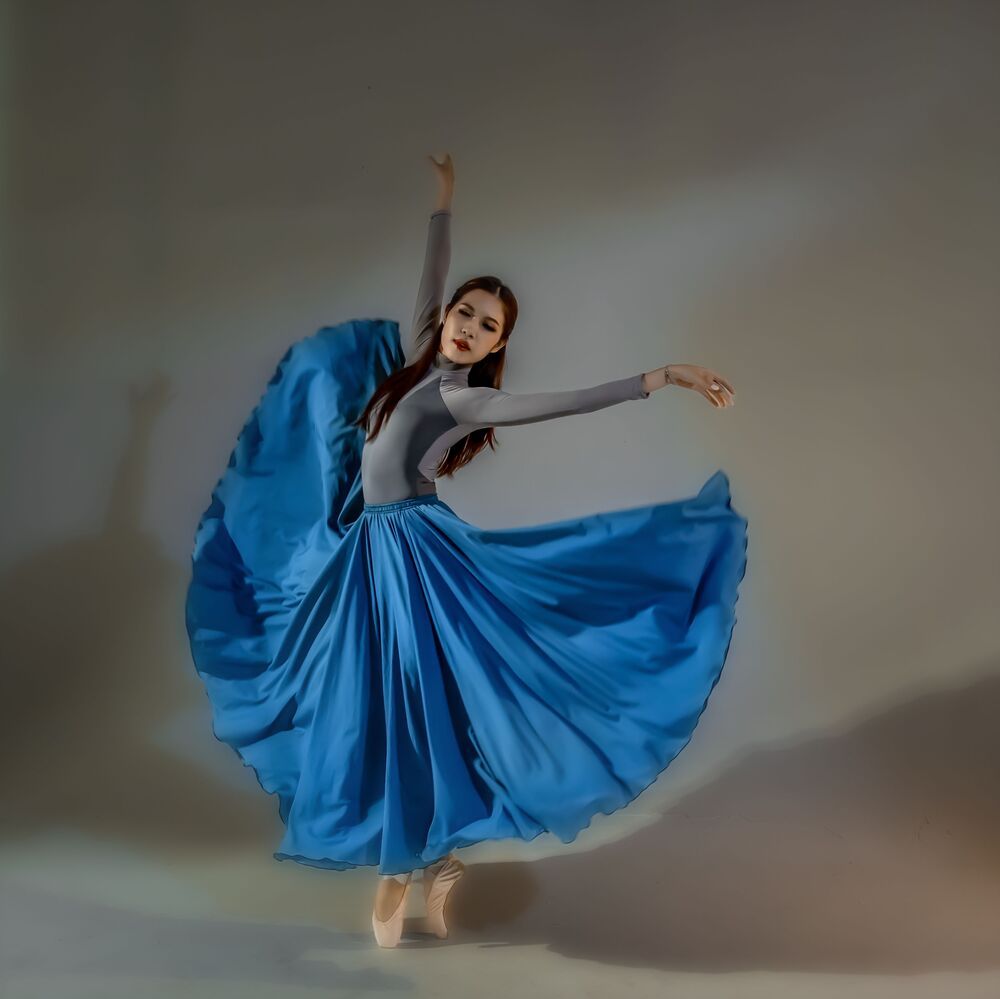 Young dancer. (3)