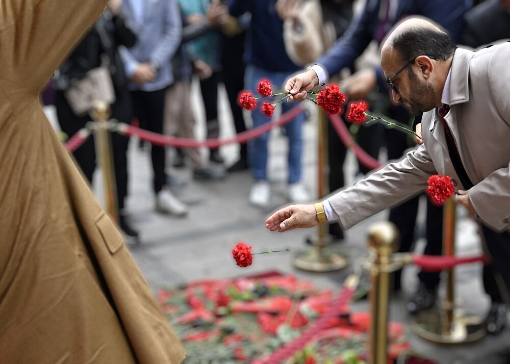 Istanbul - bomb attack (3)