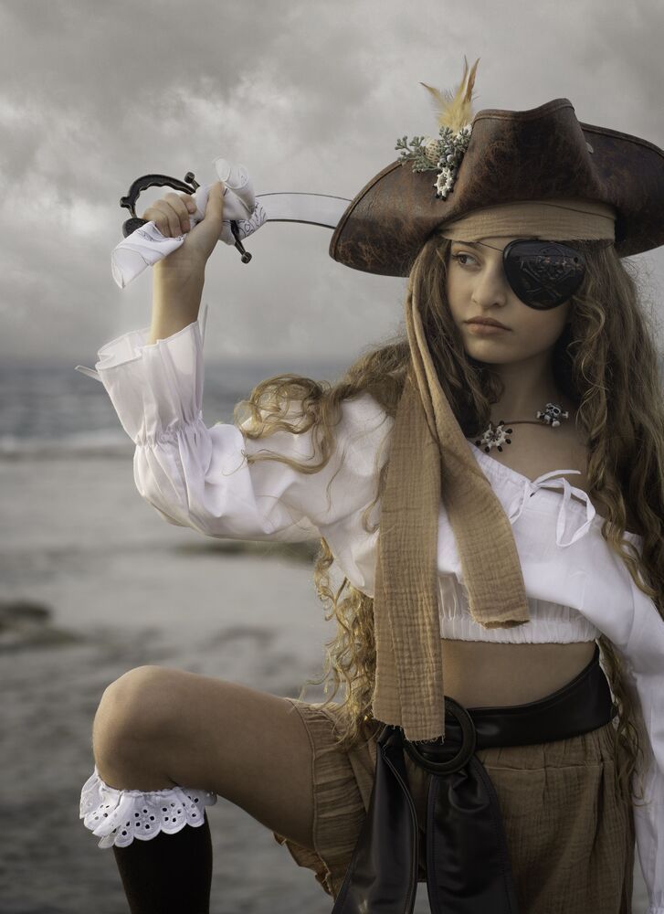 Pirates of the sea (9)