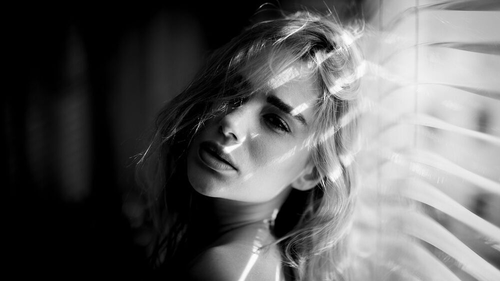 Lights And Shadows In Black And White (7)