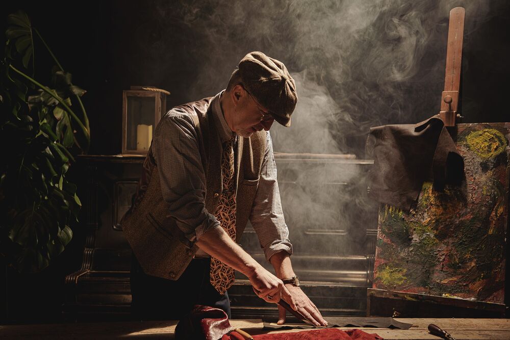 Leather craftsman (4)