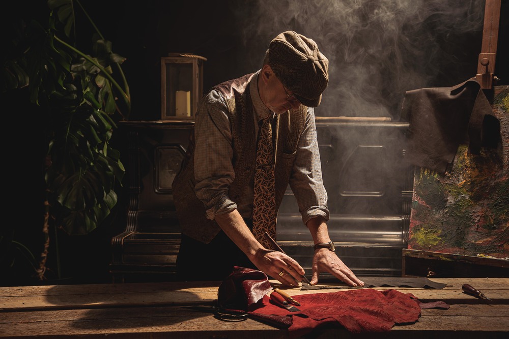 Leather craftsman (6)
