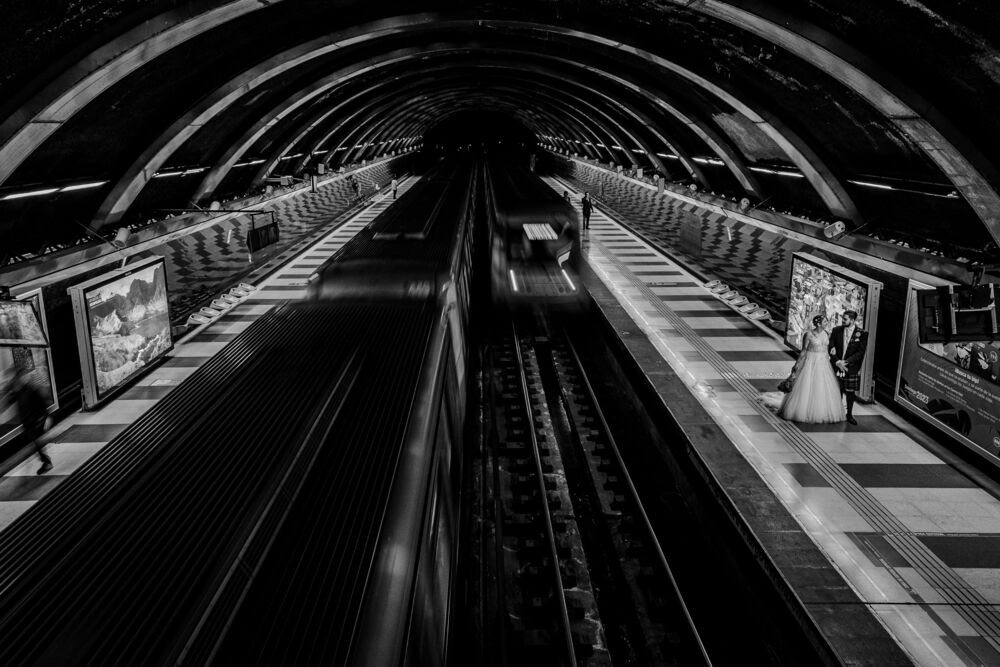 B&W - Subway Wedding Session (7)