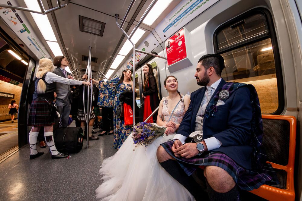 Colorful: Subway Wedding Session (11)