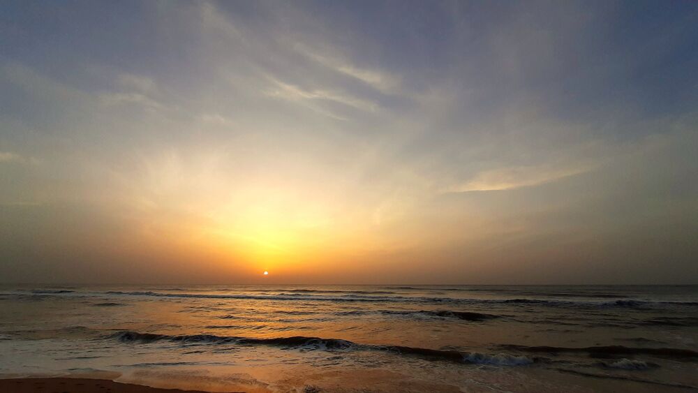 Sunrise and the sea (11)
