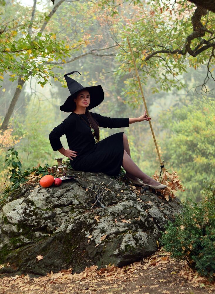 Лесная ведьмочка...   The Forest witch... (2)